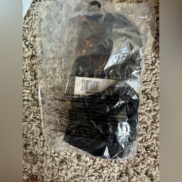 🧦 Women's Calvin Klein 3 Pack Supersoft Flat Knit No Show Socks, NWT, size 9-11 - Picture 5 of 5